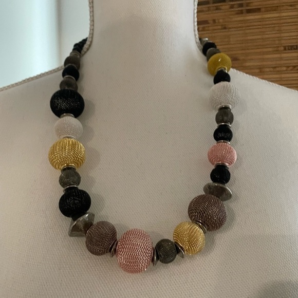 Vintage colorful necklace - Picture 2 of 4